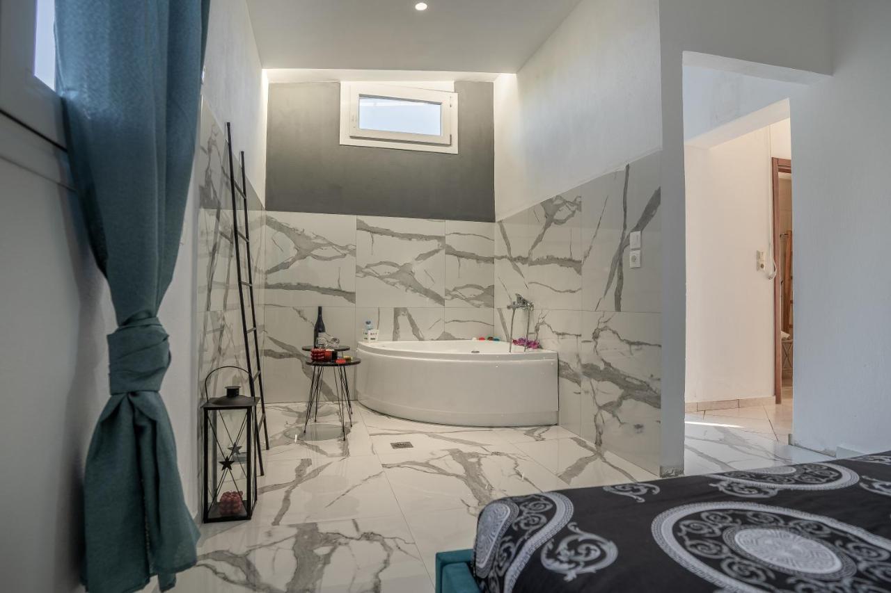 Villa Aktis With Freshwater Pool And Sea View Sissi Екстериор снимка