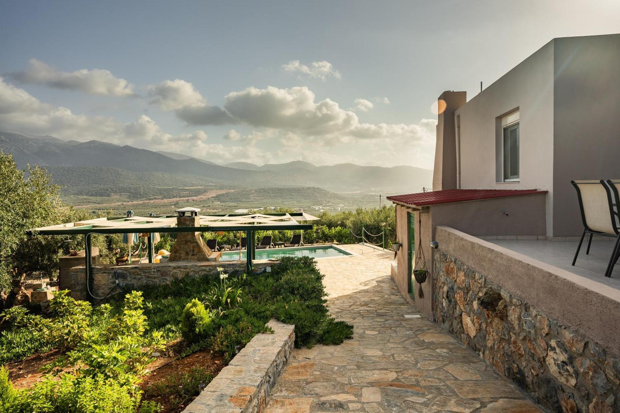 Villa Aktis With Freshwater Pool And Sea View Sissi Екстериор снимка