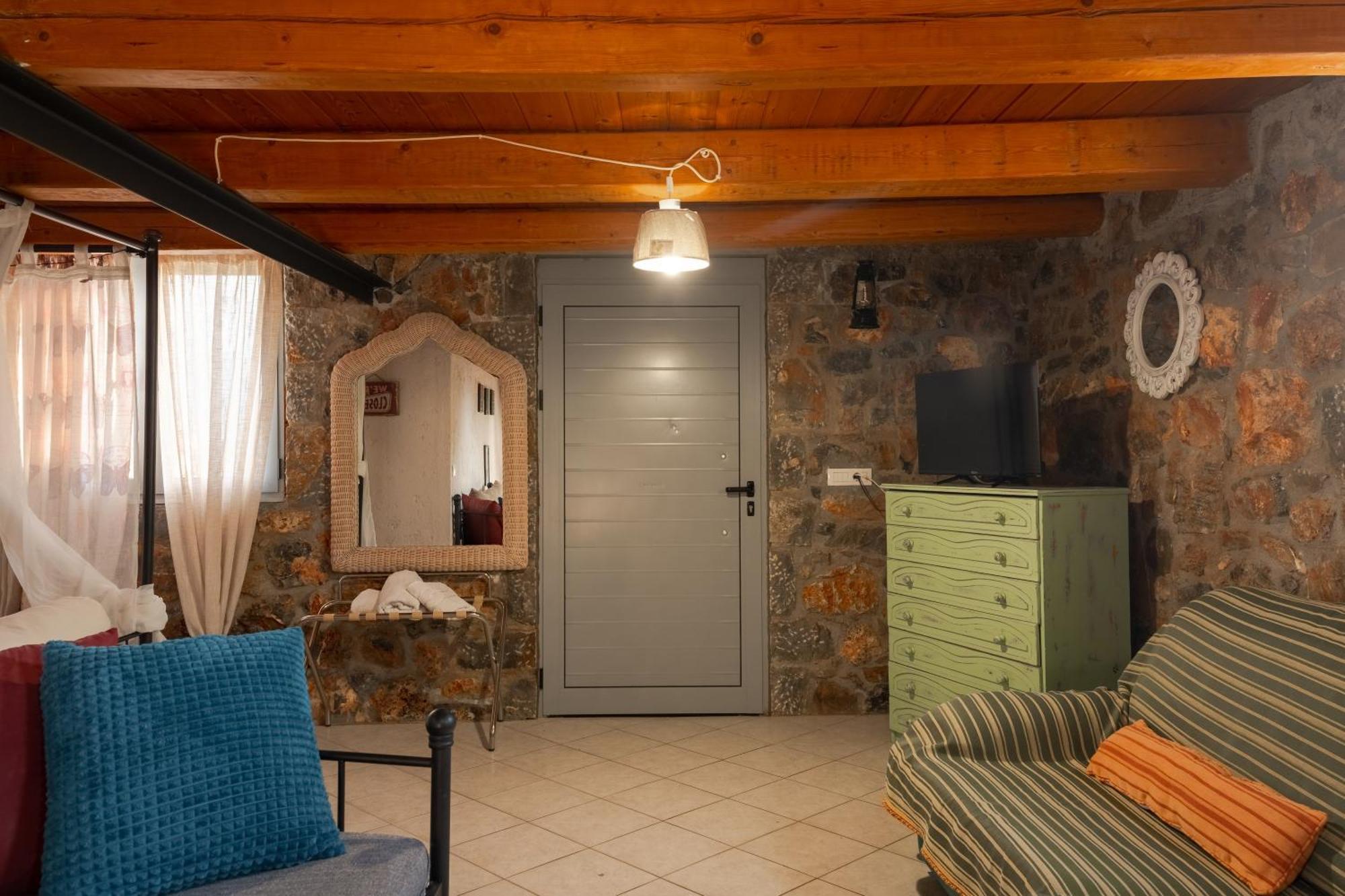 Villa Aktis With Freshwater Pool And Sea View Sissi Екстериор снимка